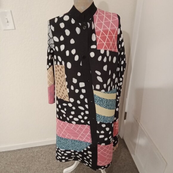 Dresses & Skirts - ON HOLD for @saraarwood22 NWOT Abstract Button Up Pleated "Bouncy Dress"